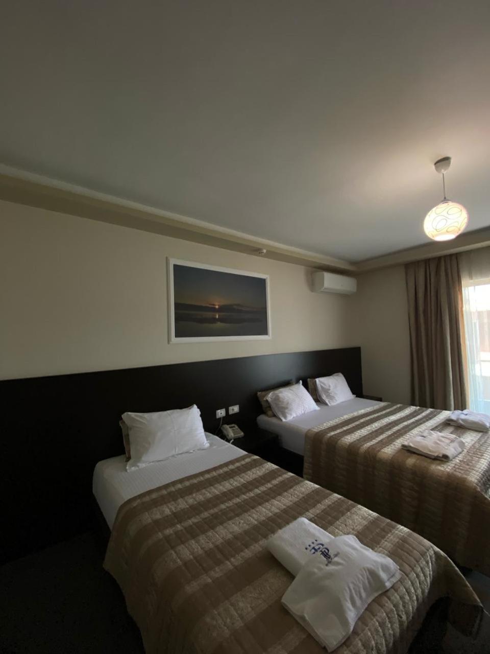 Hotel Pogradeci 2 Tushemisht Екстериор снимка