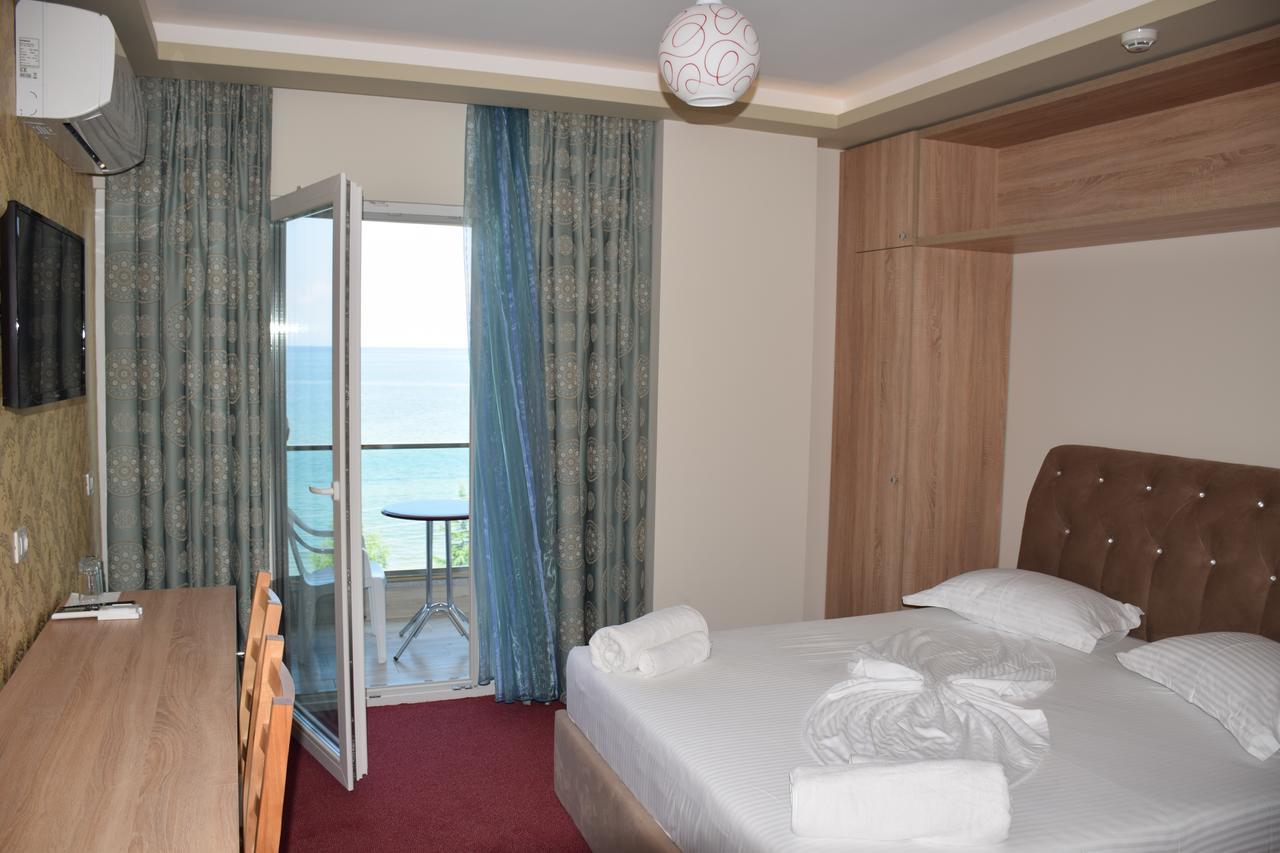 Hotel Pogradeci 2 Tushemisht Екстериор снимка